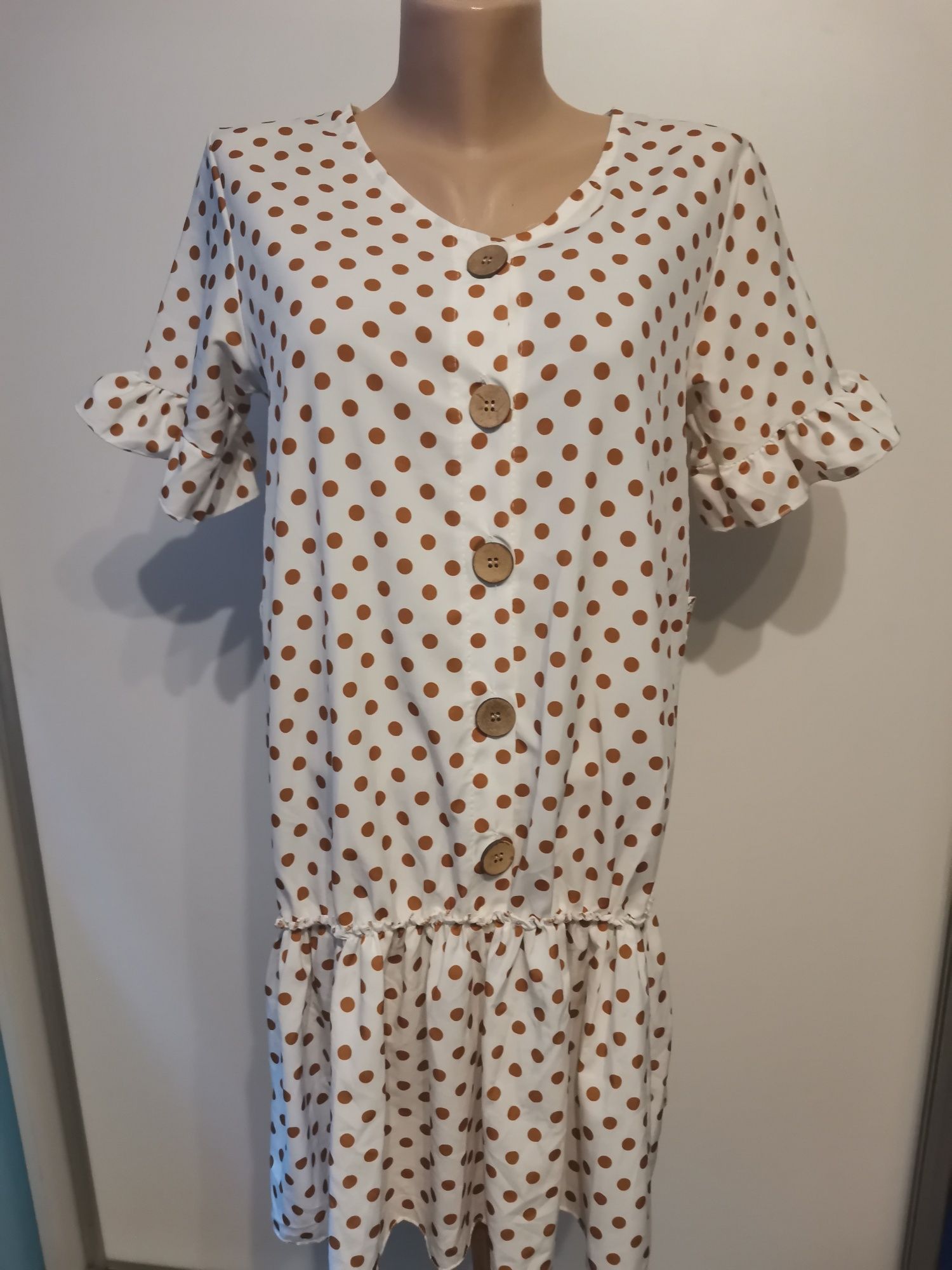 Sukienka damska Lily Rose rozmiar uniwersalny S-L, grochy, guziki
