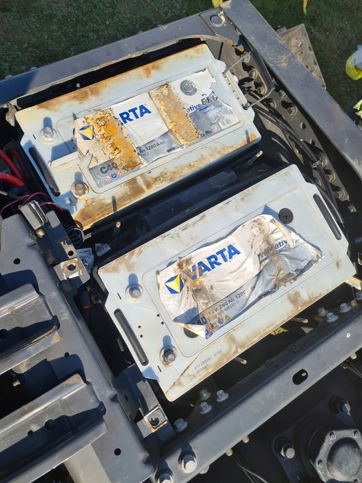 Akumulator Varta 12V 240Ah 1200A