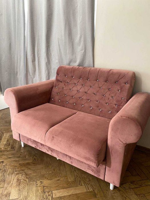 Różowa welurowa sofa rozkładana| Terminowo sprzedam!!!
