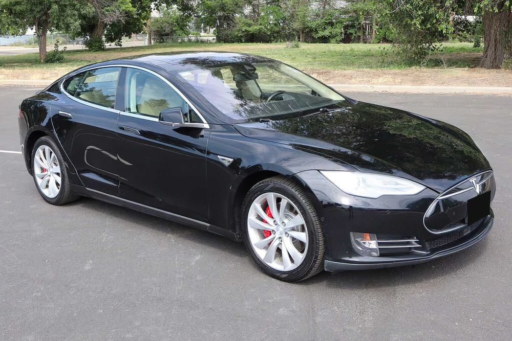 2014 Tesla Model S P85