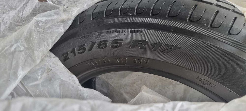 Pirelli Scorpion Verde ALL Season 215 x 65 R17