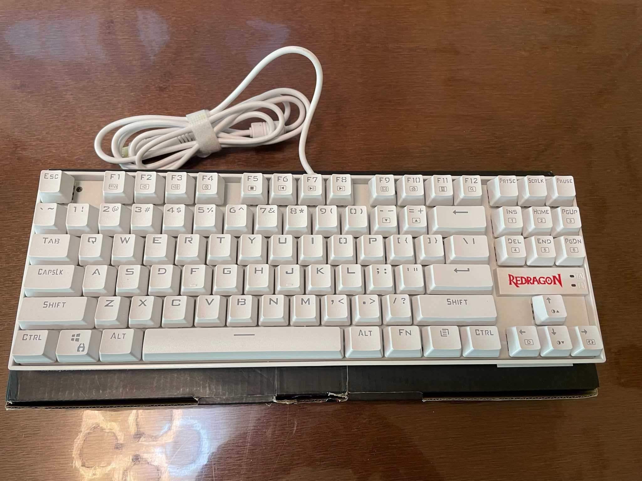 Механическая клавиатура Redragon Kumara K552W RGB 60% Cherry MX Blue