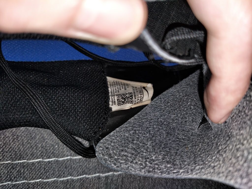 Czarne buty piłkarskie korki lanki Nike Mercurial rozmiar 40