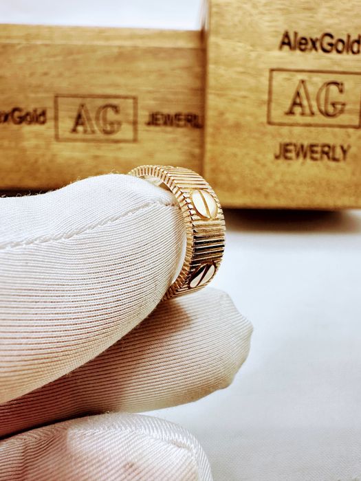 Золотое кольцо cartier 585 весом 6,52 грамма