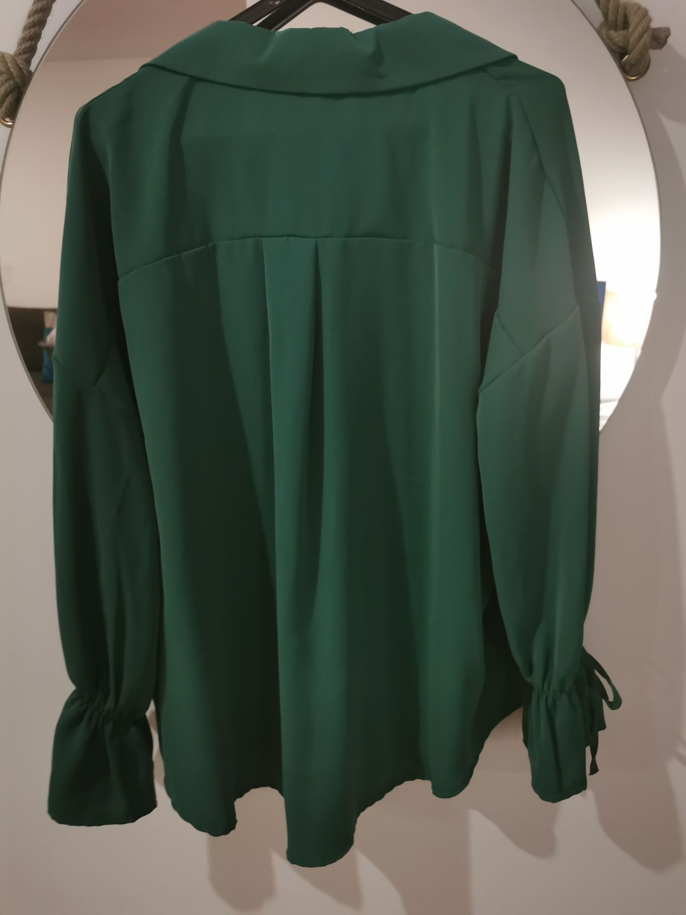 Blusa Verde Acetinada