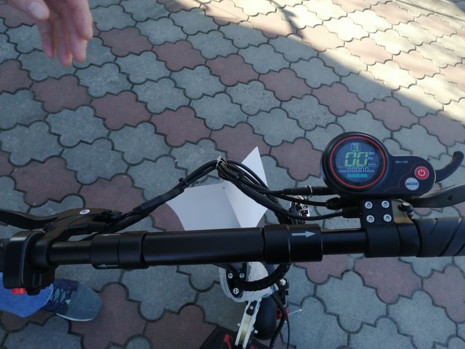 Електро с амокат