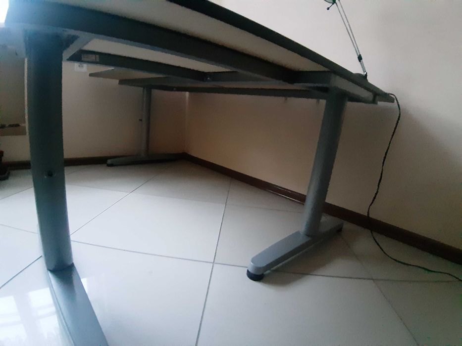 Stół roboczy/biurko  z regulacją wysokości Ikea Galant