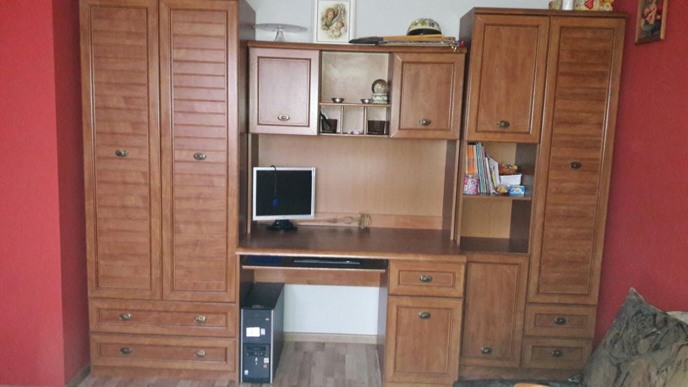 Szafa, biurko, komoda, regał- meblościanka