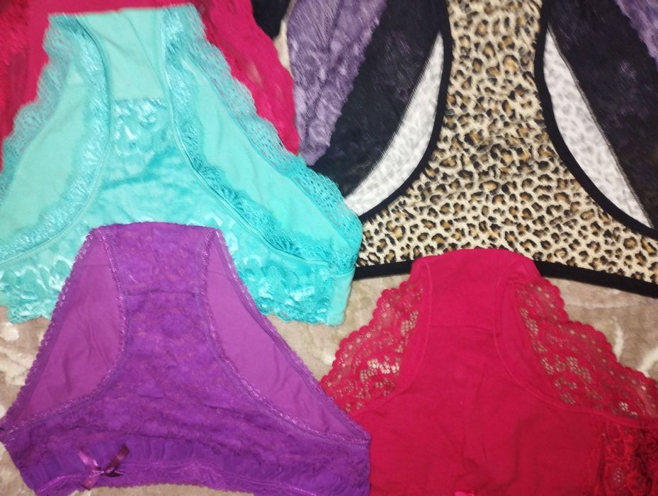 14 штук трусів за 300 грн, 1 шт - 35 грн, 48-50 розмір