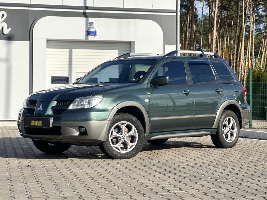 Mitsubishi Outlander 2006 року,2.4 бензин,автомат,повний привід,275т.к