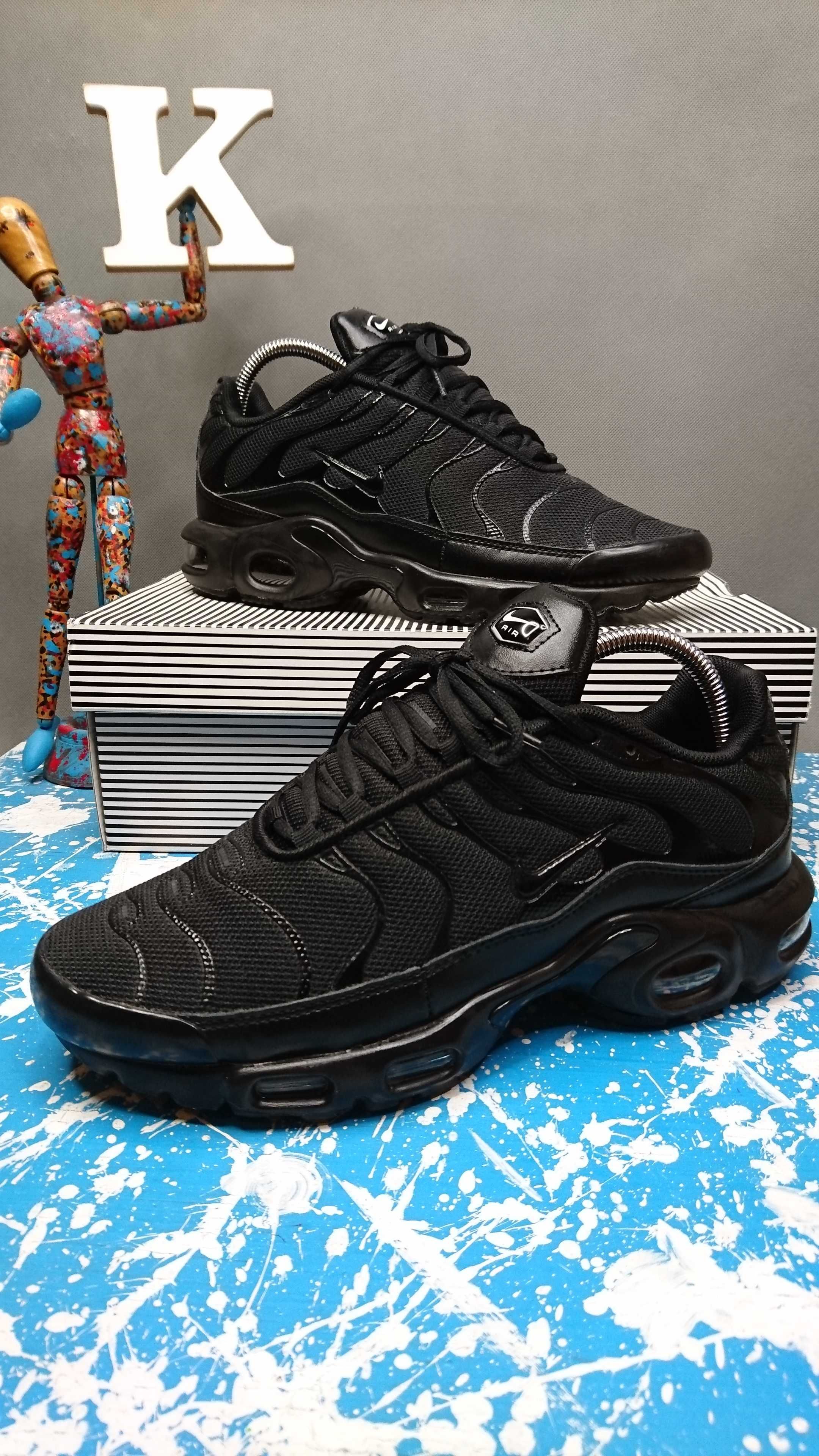 Buty Nike Air Max Tn Plus Triple Black R.42