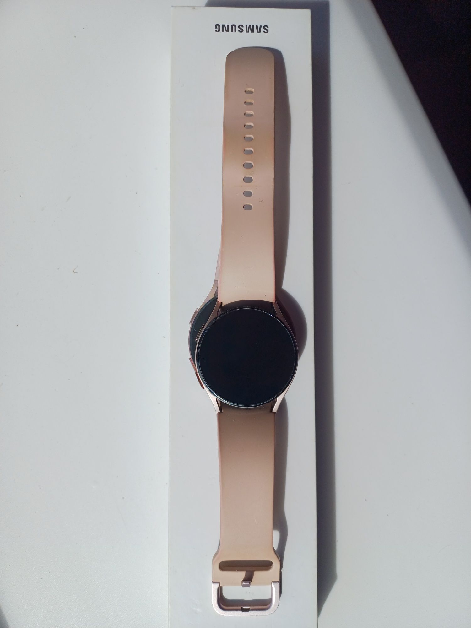 Смарт-годинник Samsung Galaxy Watch 4 40mm Gold (SM-R860NZDASEK)