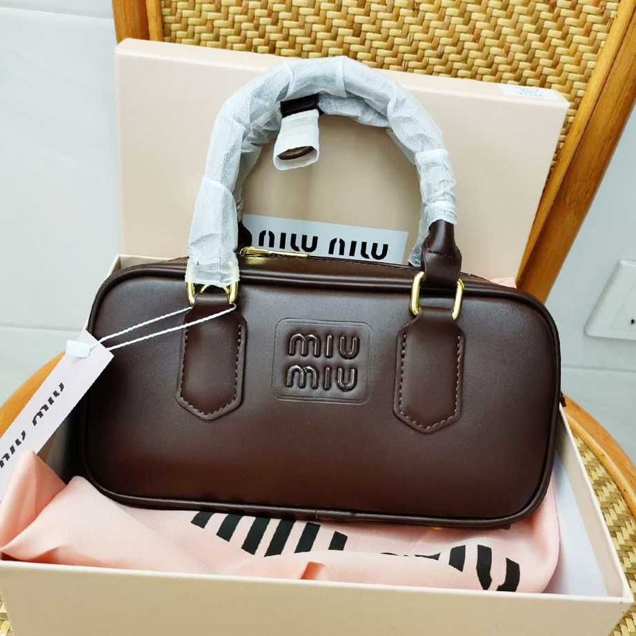 Miu Miu brązowa torba - nieruszony model kolekcjonerski!