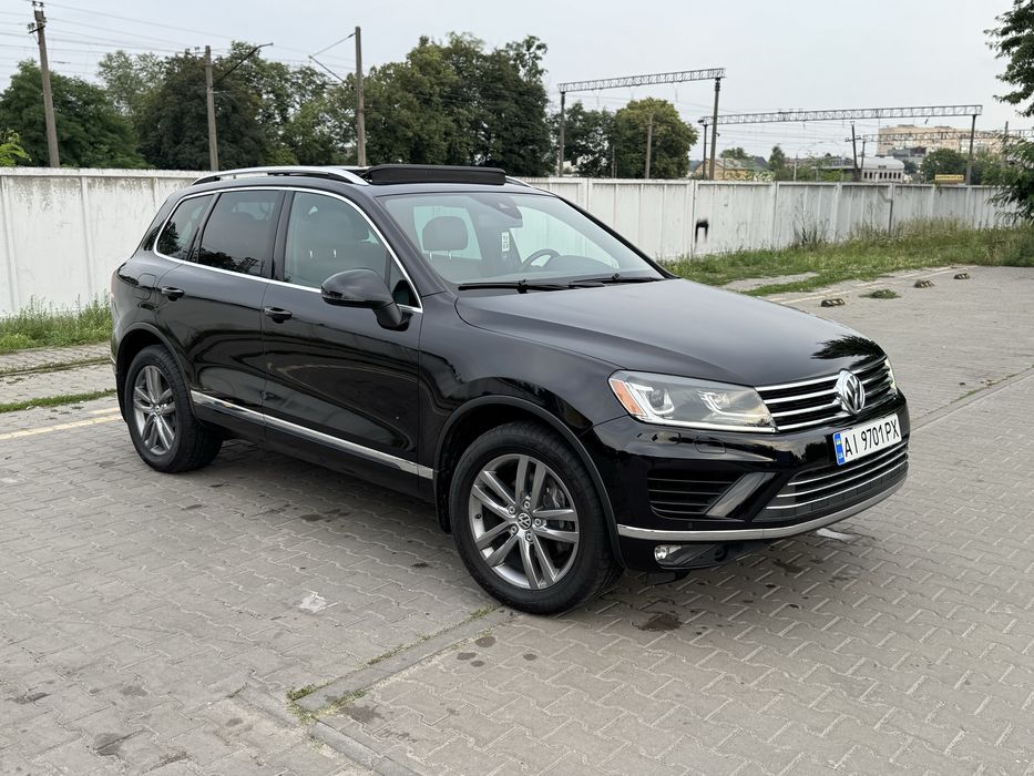 Свіжопригнаний Volkswagen touareg Fl з  історією обсл на оф сервісі.