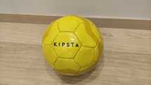 Pilka nożna Kipsta rozmiar 4