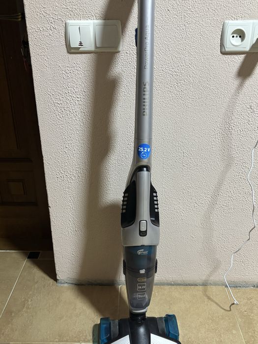 Пилосос Philips PowerPro Aqua