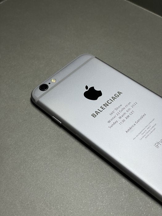 Приглашение на balenciaga fw22 arena invite to show by maison margiela