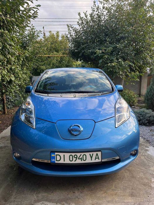 NISSAN Leaf 2013 р 24 кВт