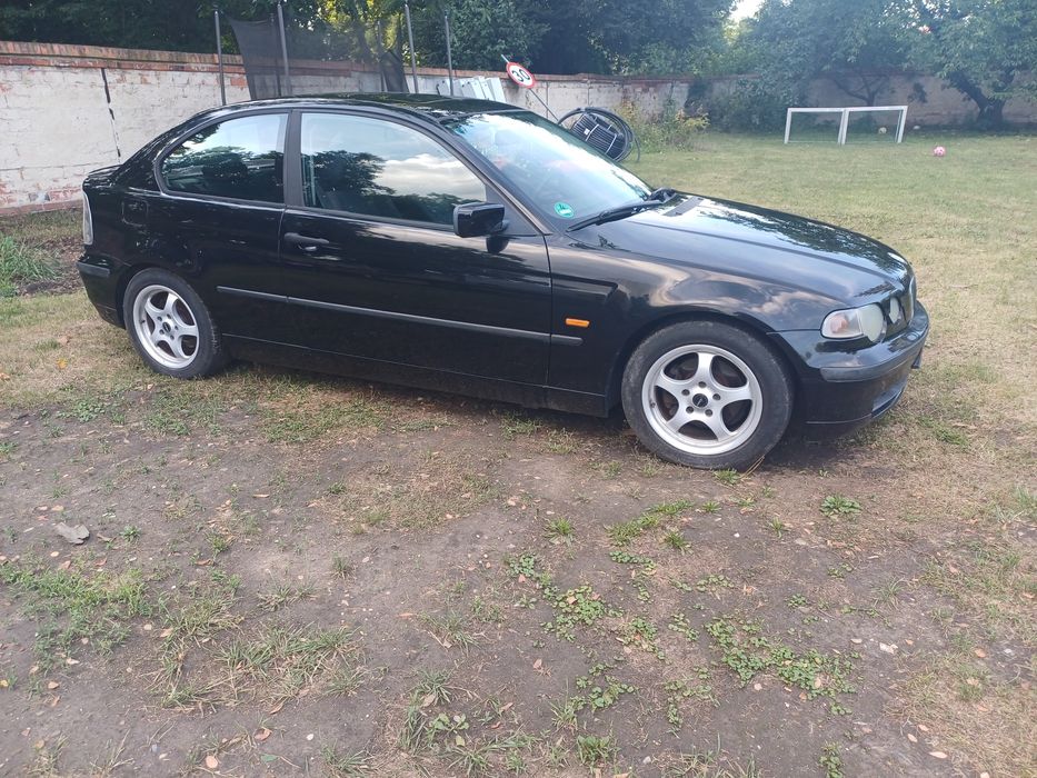 BMW 1.8 benzyna compact