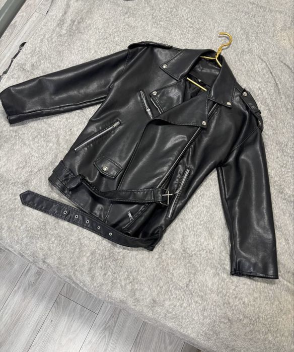 Косуха оверсайз чорна