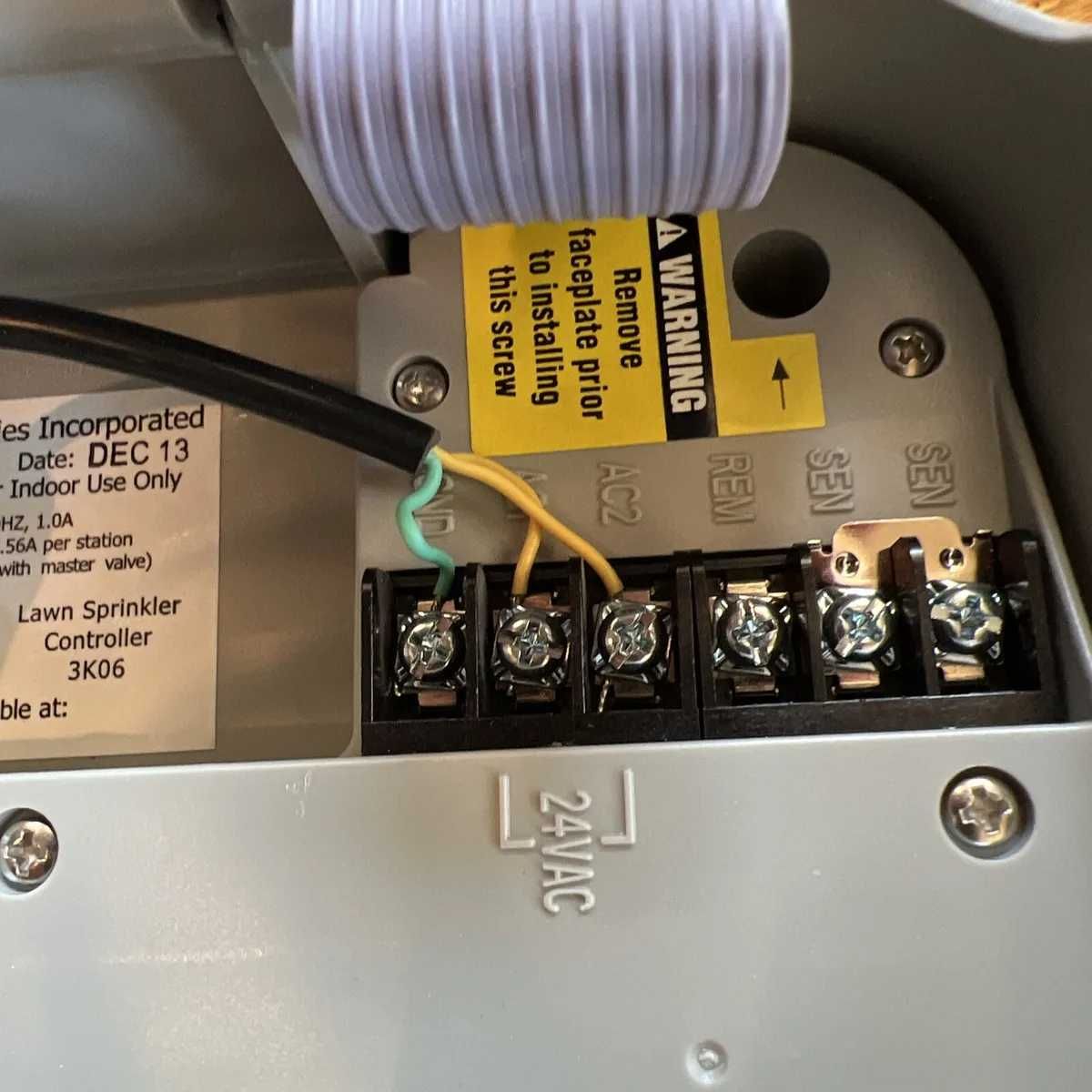 Controlador rega Hunter Pro-C Irrigation PC-300i modular 12 estações.