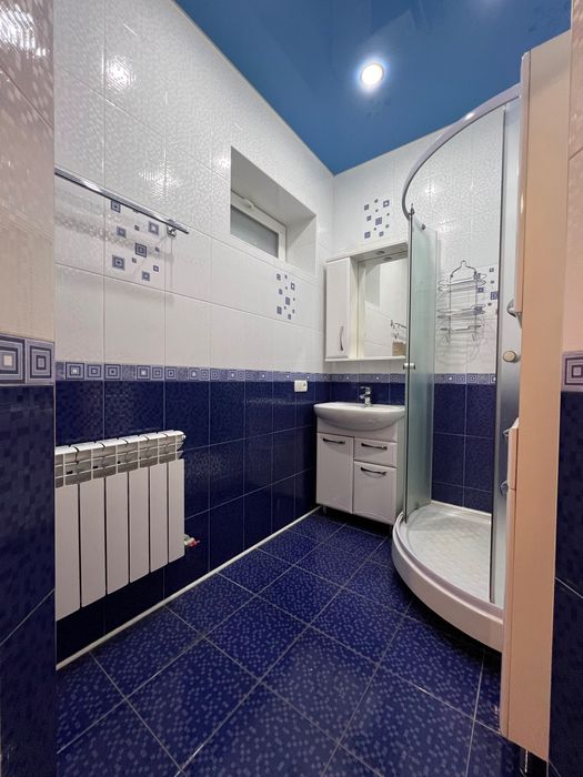 Снимите двухкомнатную квартиру в Центре, проспект Дмитра Яворницького