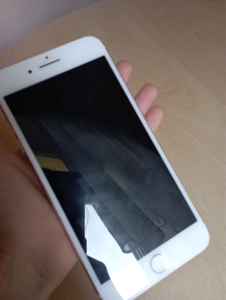 iPhone 7+ pink 128гб