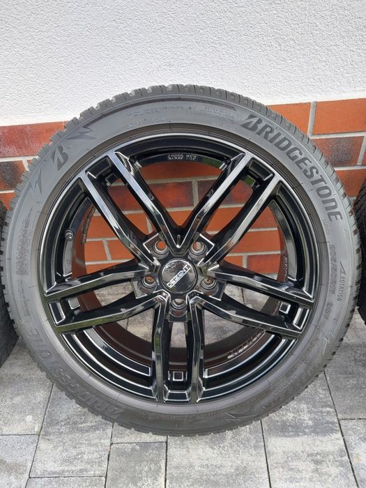 Felgi 17 DEZENT 5x112 7x17 et48 Bridgestone zimowe 205/50 17 DOT2022