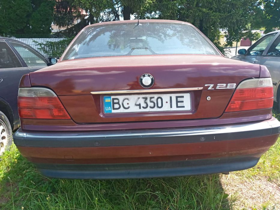Продам BMW 7 series 728