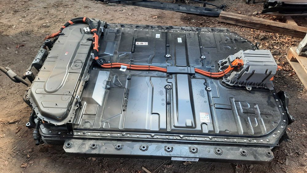 Піввісь привідний вал AUDI E Tron 55 2021р 20т.км Європа