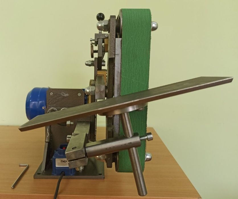 Гриндер Поворотный 50*1200/1500 мм. Ленточно шлифовальный станок.