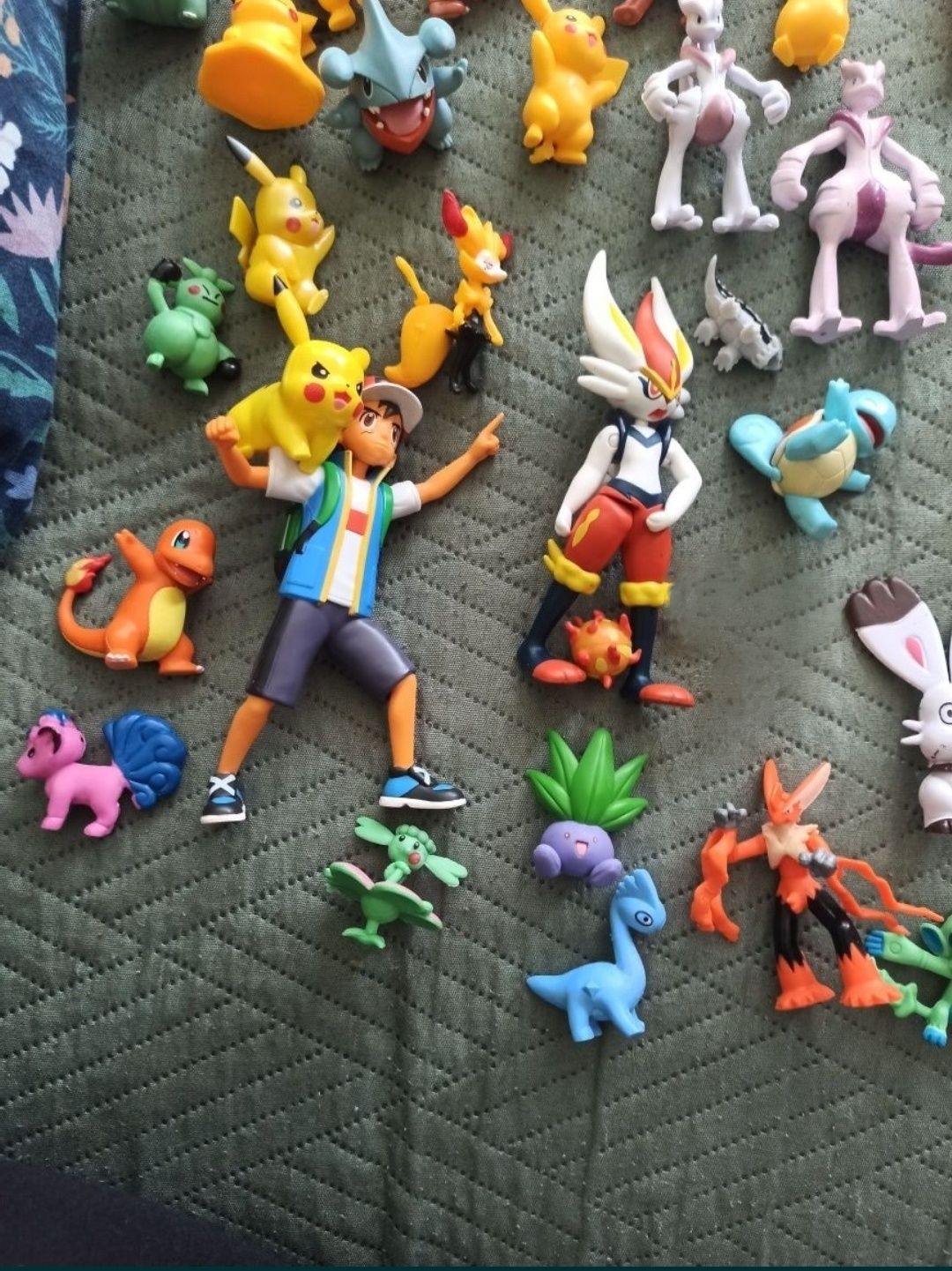 Figurki pokemon cindreace