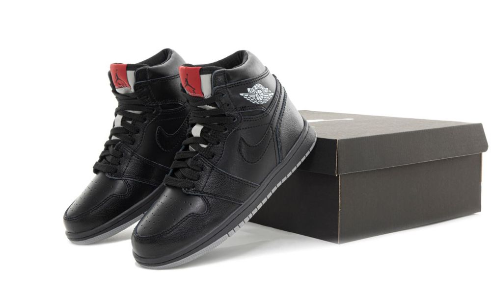 Зимові кросівки Nike Air Jordan 1 Mid Se Black Fur Хутро (37-45)