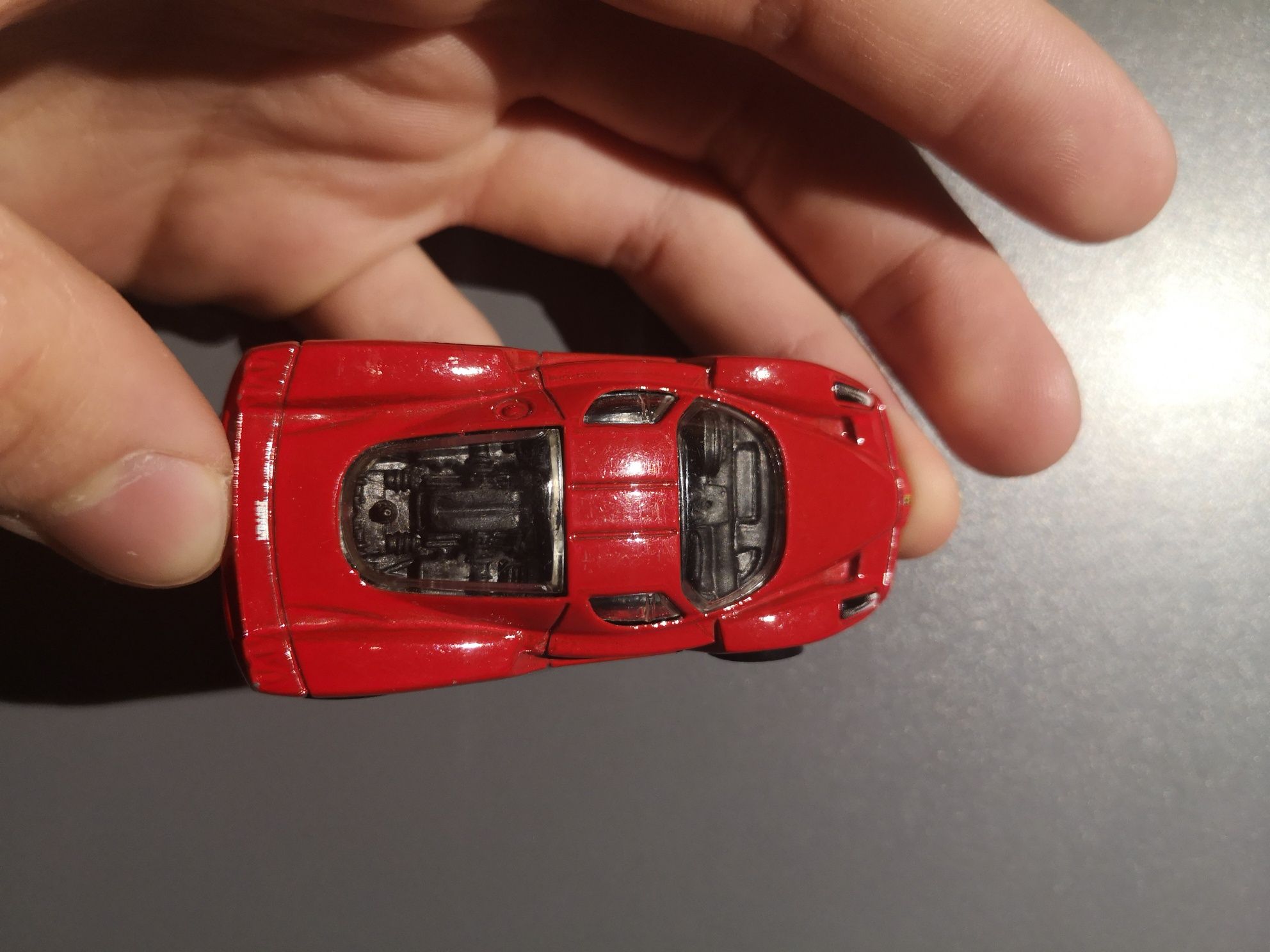 HOT WHEELS Enzo Ferrari 2002