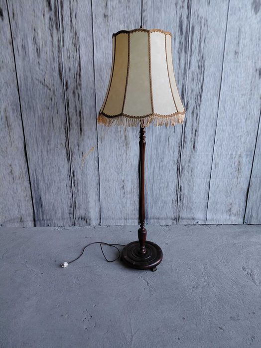 stylowa lampa stojąca  /242