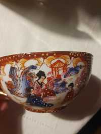 Filiżanka porcelanowa z chińskim motywem