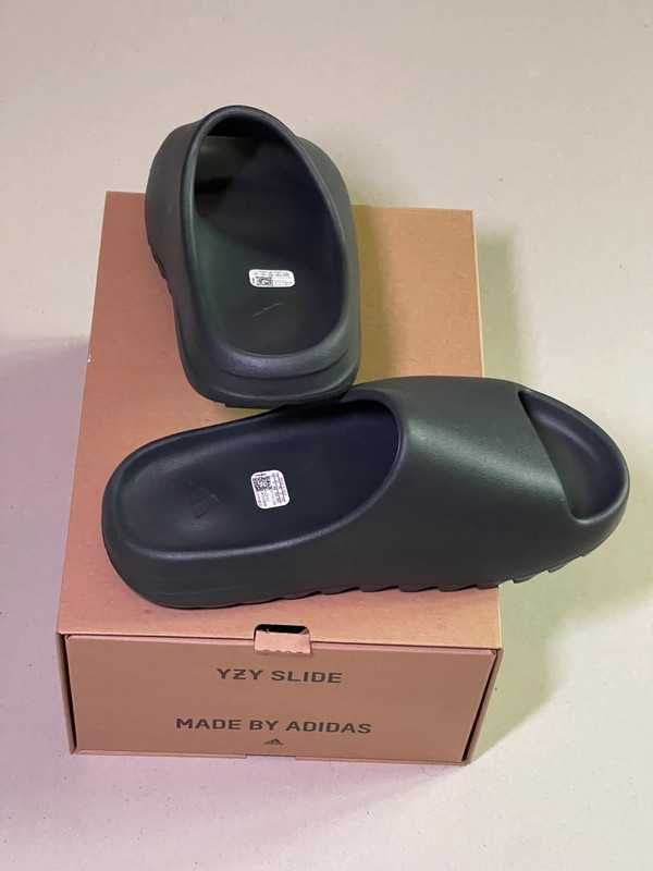 Adidas YeezySlide/Black Nowy Klapki 46