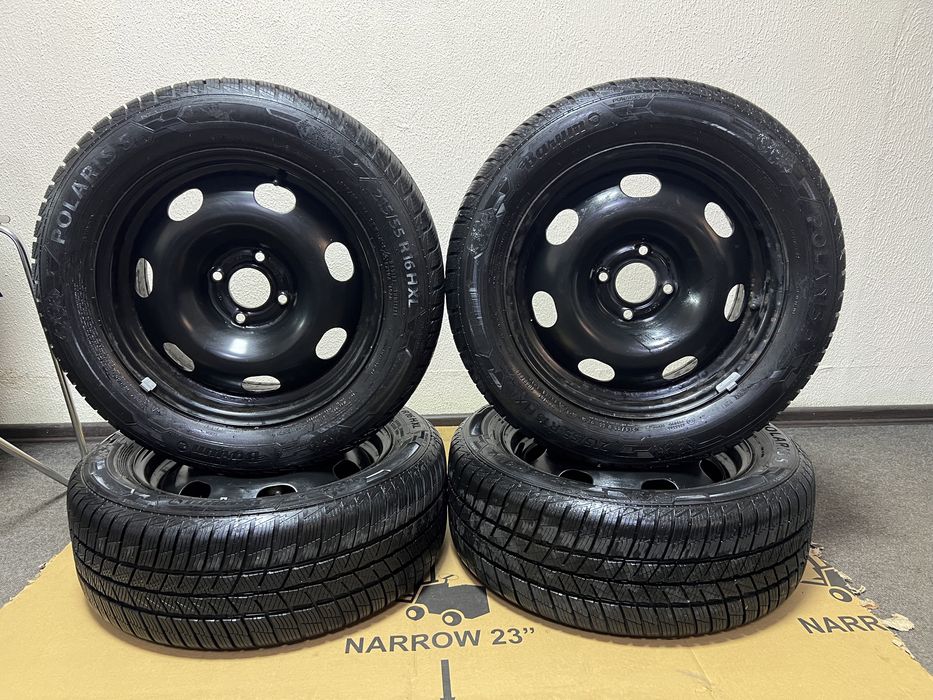 Комплект зимової резини 215/55 R16 Barum Peugeot