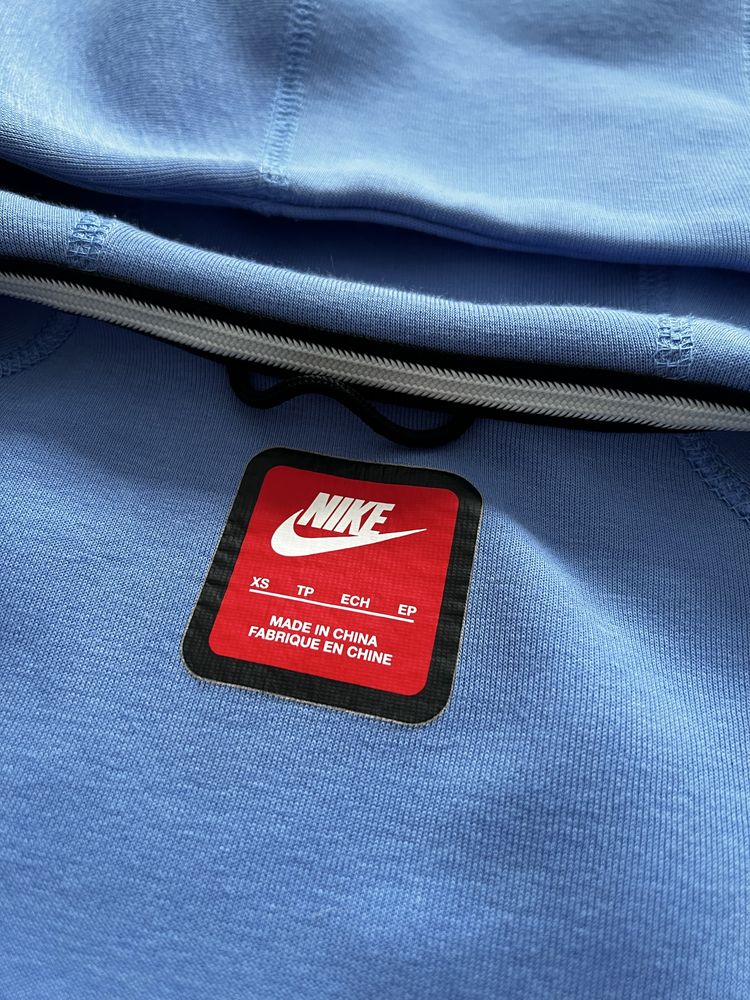 Nike tech fleece