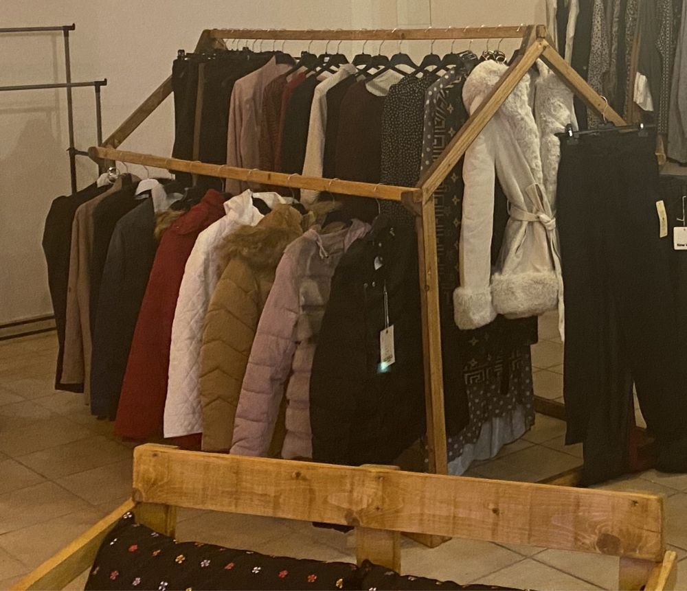 Expositor para roupa