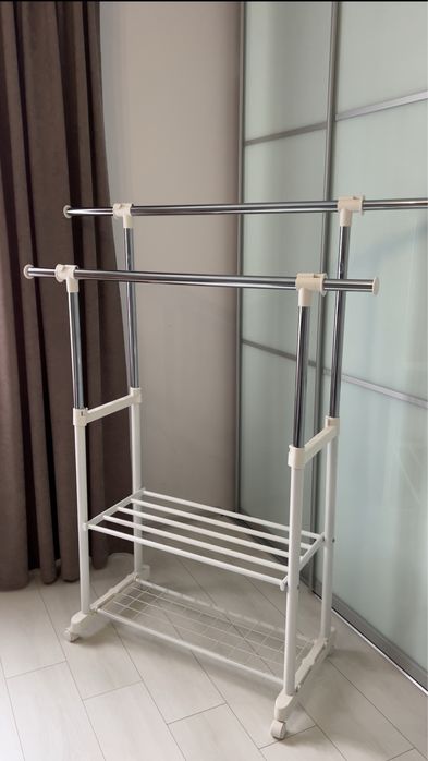 Стійка для одягу, Вішак