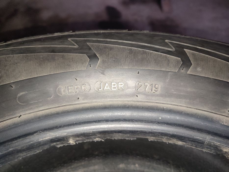 Продам Шины GOODYEAR/255/55/R19/