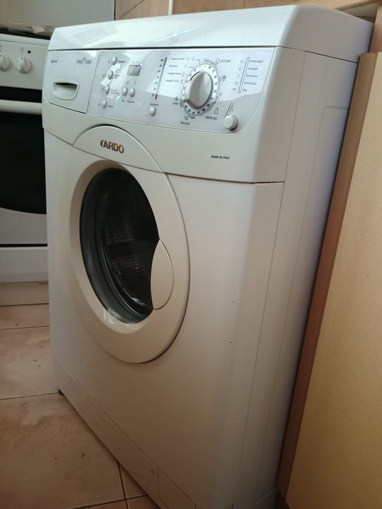 Sprzedam pralkę automatyczną ARDO SED1010