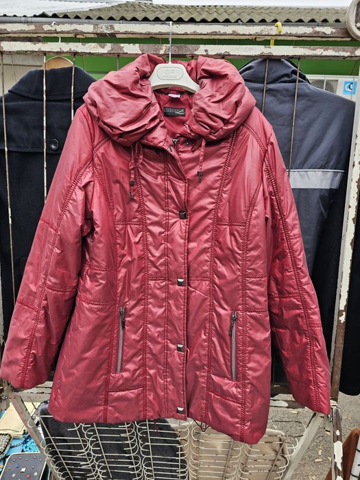 Куртка женская осенне-зимняя.