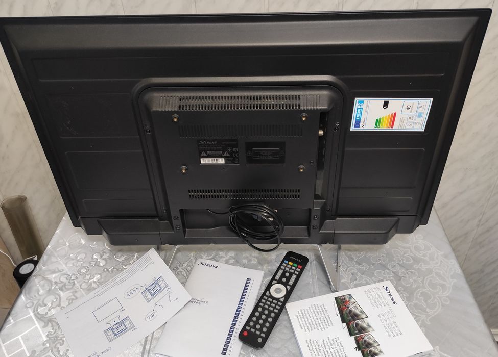 ЖК телевізор 32 дюйми