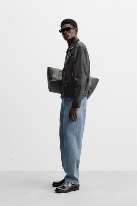 Шкіряна куртка Zara, ідеальний оверсайз для дівчат. Розмір М.