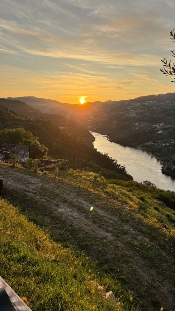 Vendo tiny home + terreno com ruina em pedra