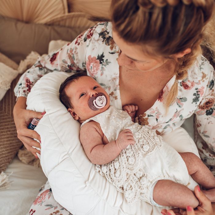 Poduszka do karmienia rogal Dark Gray - Baby Steps