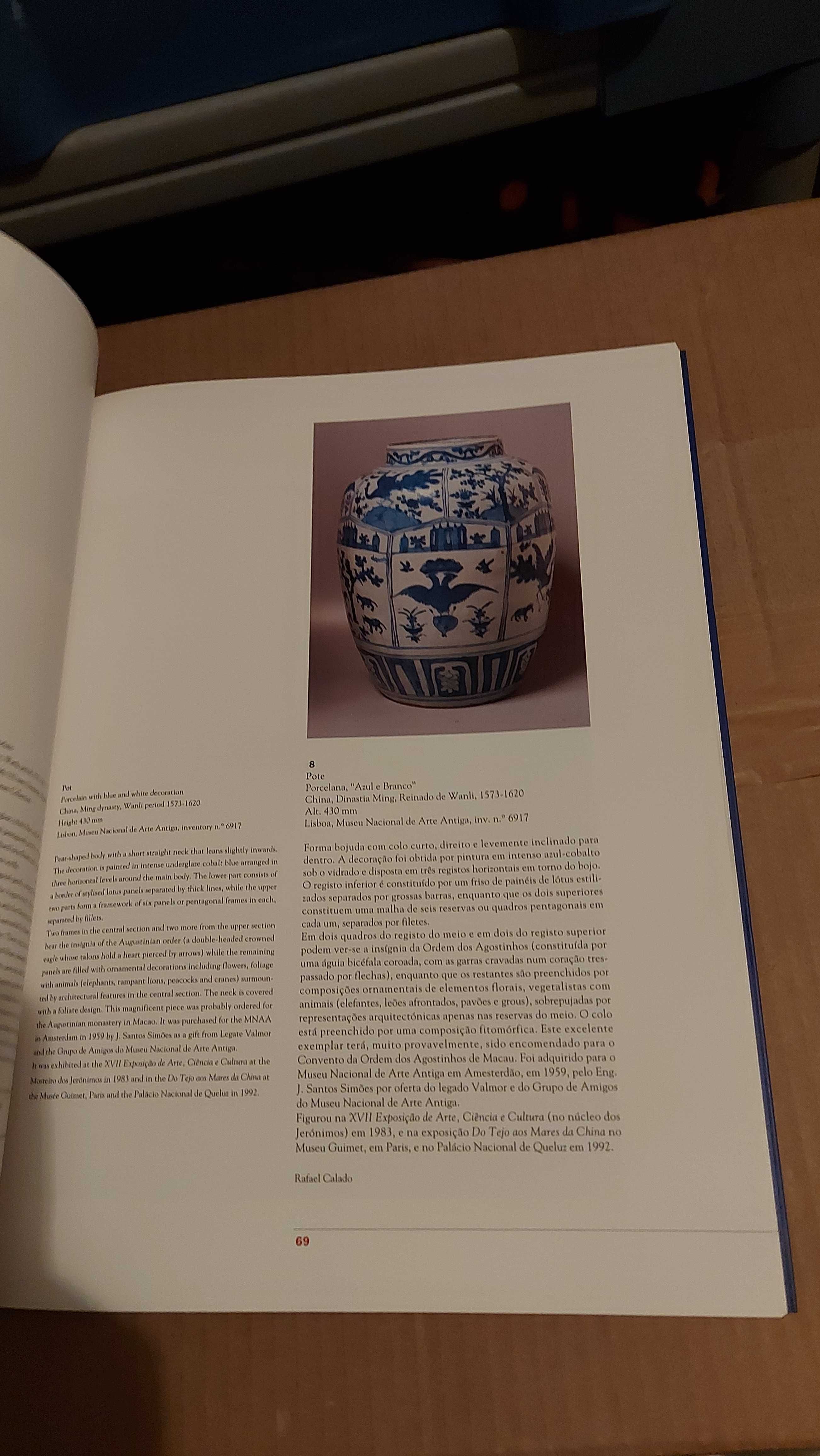 Livro Reflexos do Cristianismo na porcelana chinesa