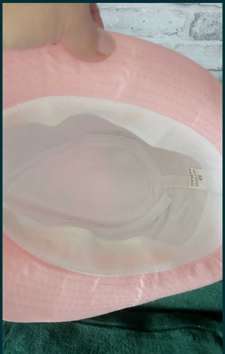 2 piękne kapelusze do modnisi od 5-10lat raz założone jak nowe